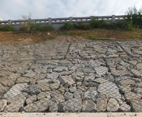 鄭州護坡石籠網